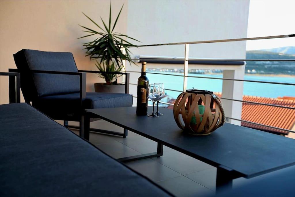 Luxury Villa Lana Apt, Seaview Terrace, Large Outdoor Space, Bbq Trogir Eksteriør bilde