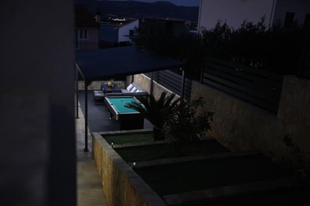 Luxury Villa Lana Apt, Seaview Terrace, Large Outdoor Space, Bbq Trogir Eksteriør bilde